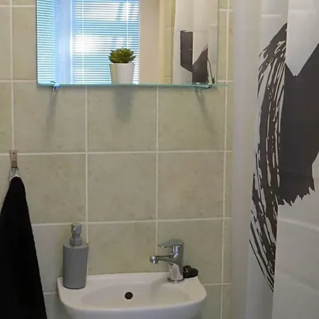 Szitakoeto Vendeghaz Hotell 4*